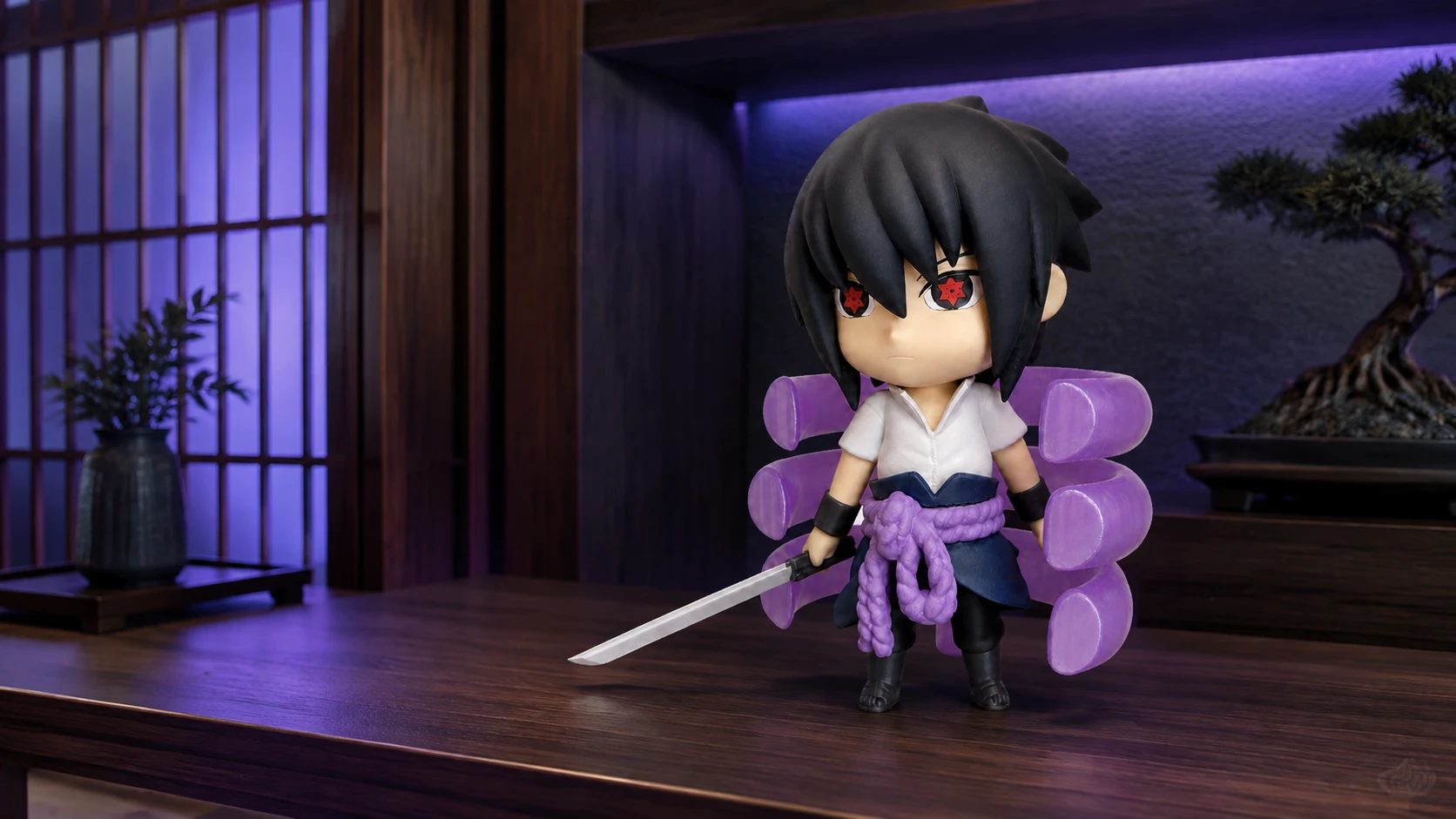 Sasuke Uchiha em uma estante gamer de inspiração japonesa